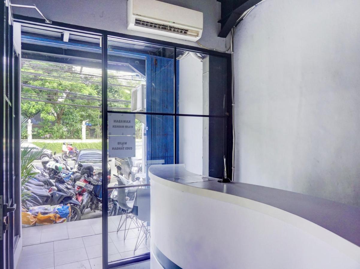 Oyo 1805 Fatmawati Mansion Syariah Hotel Jakarta Exterior photo